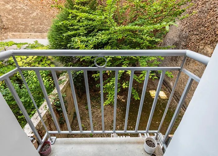 L'étape - Center - Cathedral